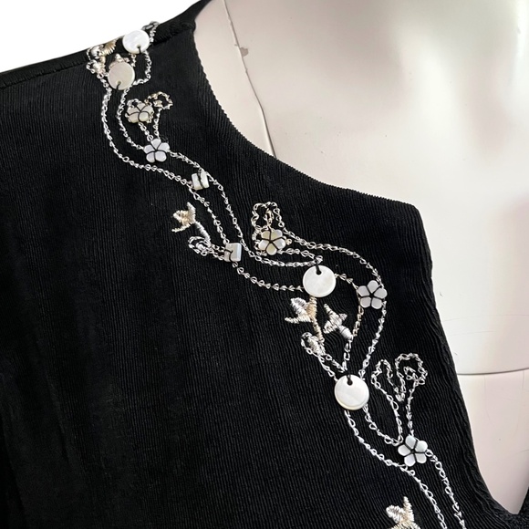 Vikki Vi Liquid Knit Slinky Pullover Tunic Top Size 1X Black Embroidered Beaded - Picture 3 of 8